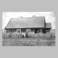 110-0025 Das Insthaus des Landwirtes Scharwies in Warnien 1930.jpg